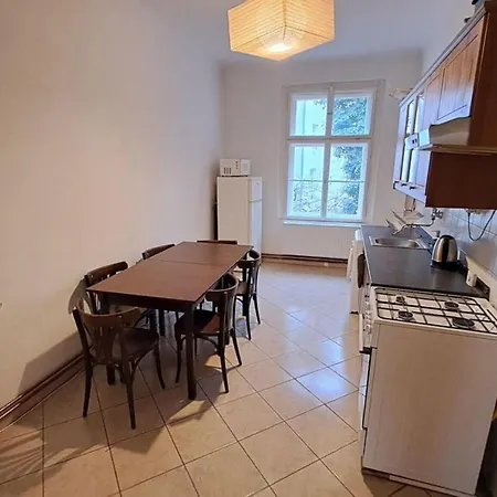 Appartement Skyline Nest On Borivojova *
